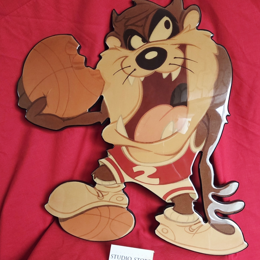 NBA VINTAGE 93' TASMANIA DEVIL Warner Bros.Studio Store Collectible WALL ART NEW